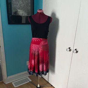 Desigual-Style Casual Skirt with Wide Waist Band in Pink and Red